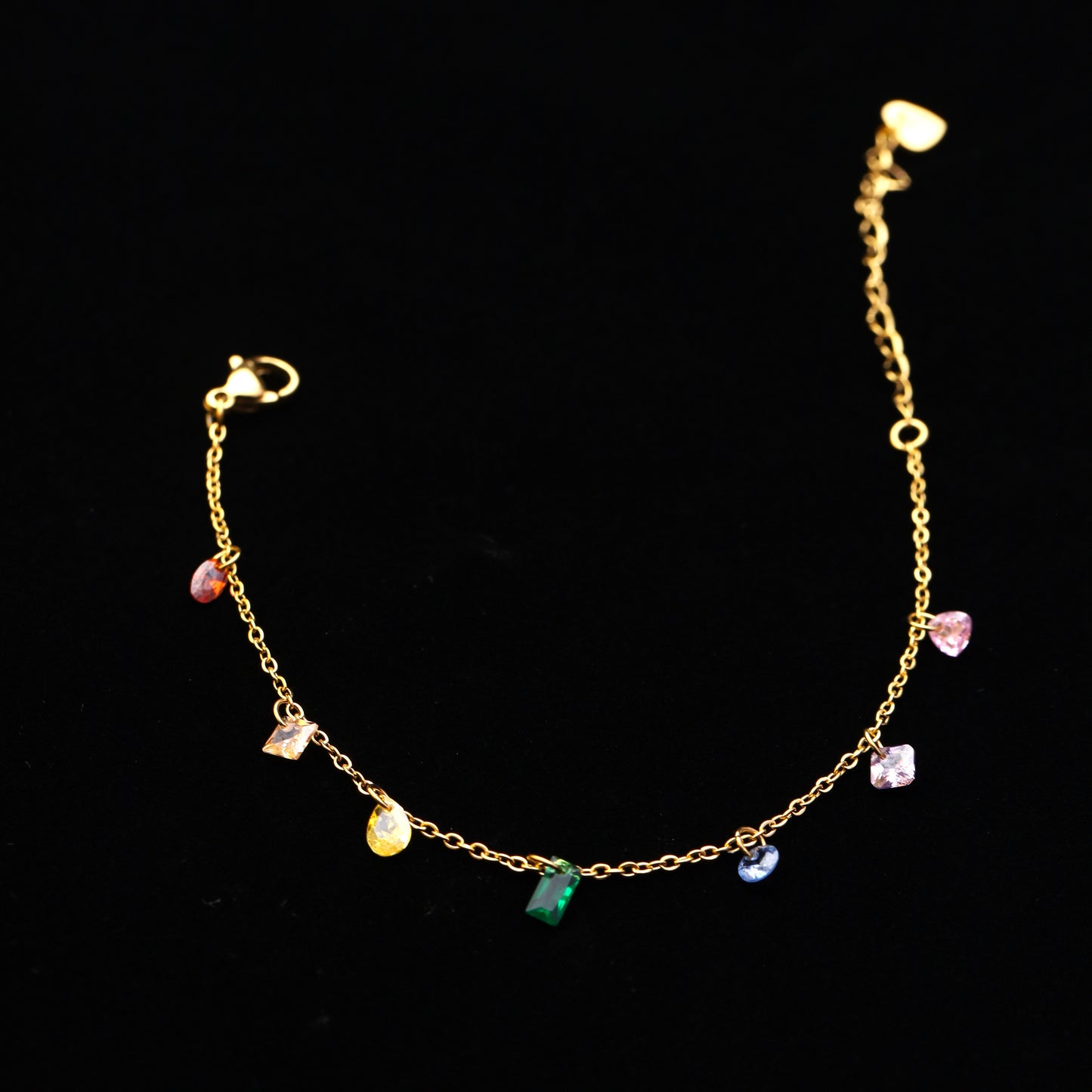 Colorful crystal bracelet with heart charm clasp